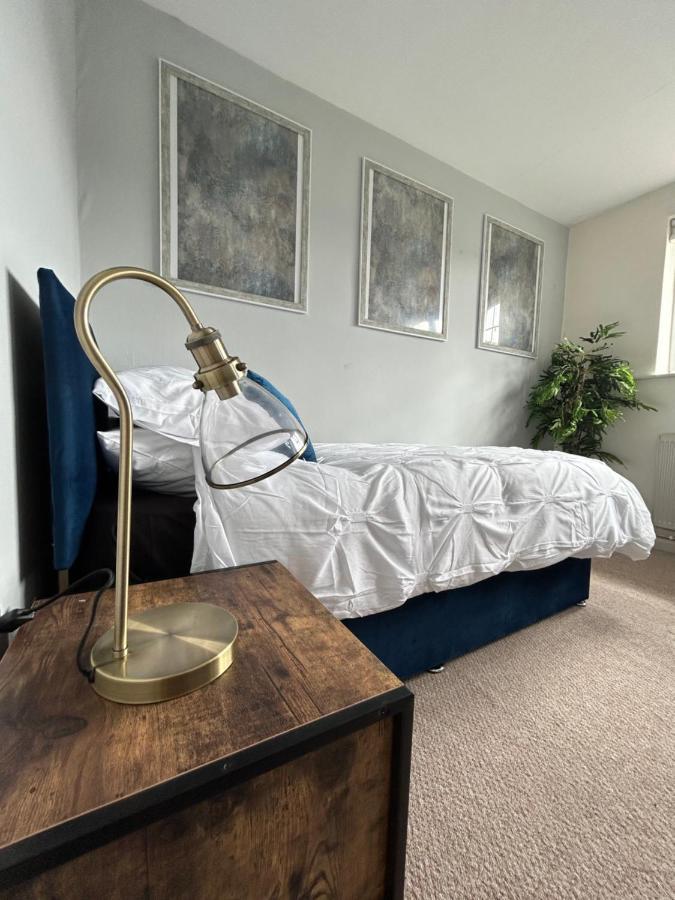 4-Bedroom Home Near Ema, Sleeps 6 Castle Donington Exterior foto